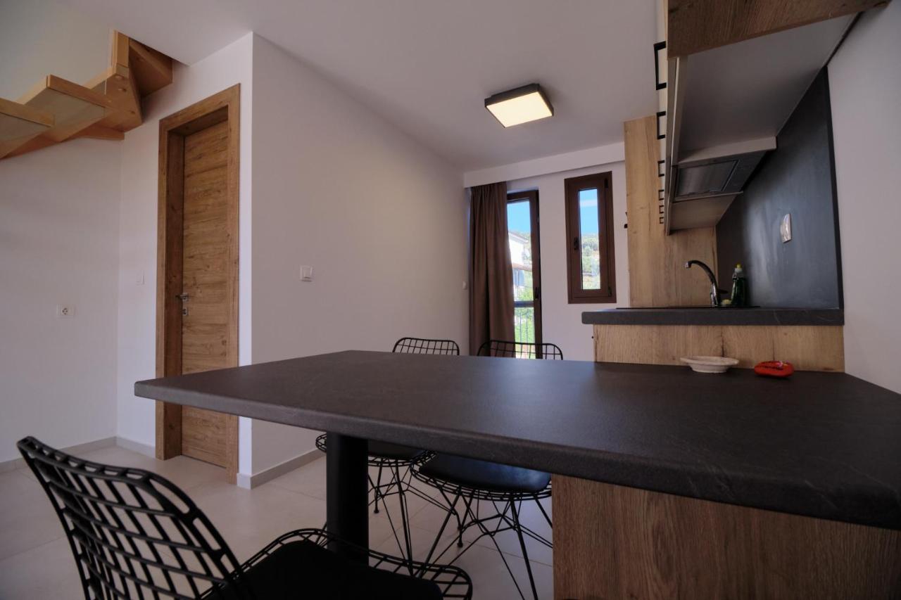 Zefiros Luxury Apartments Syvota Exterior foto