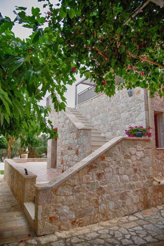 Zefiros Luxury Apartments Syvota Exterior foto